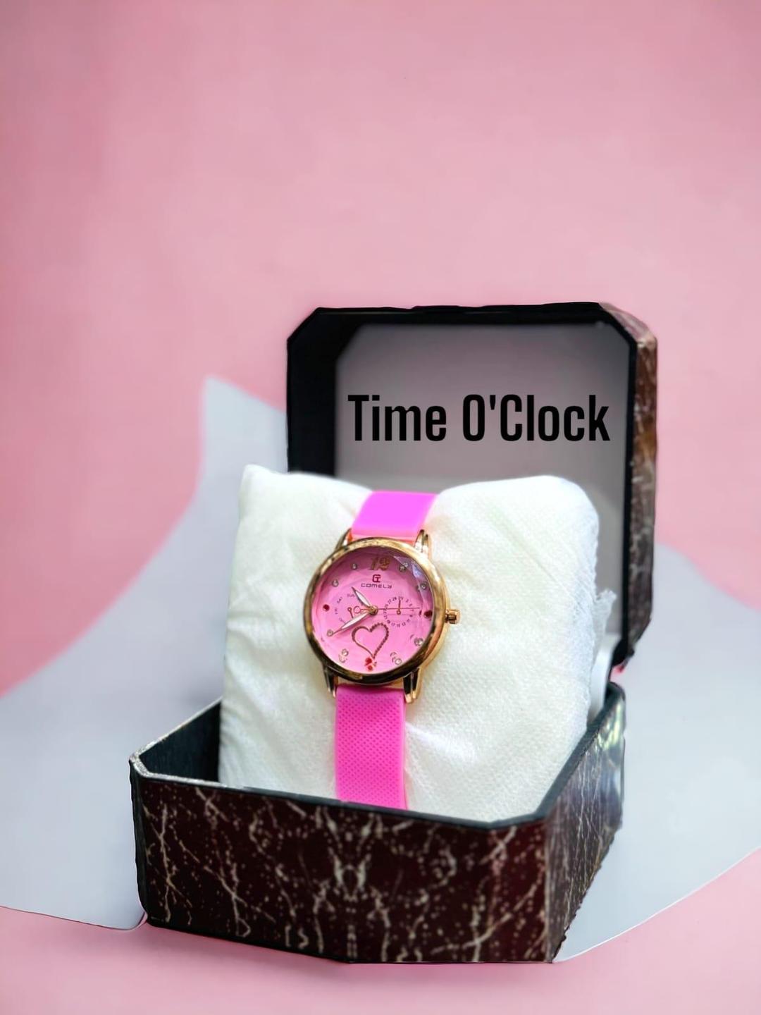 Elegant Women’s Leather Strap Analogue Watch