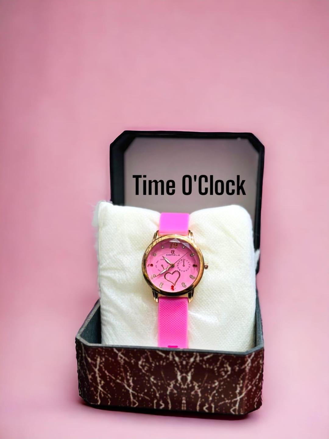 Elegant Women’s Leather Strap Analogue Watch