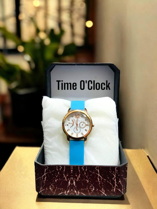 Elegant Women’s Leather Strap Analogue Watch
