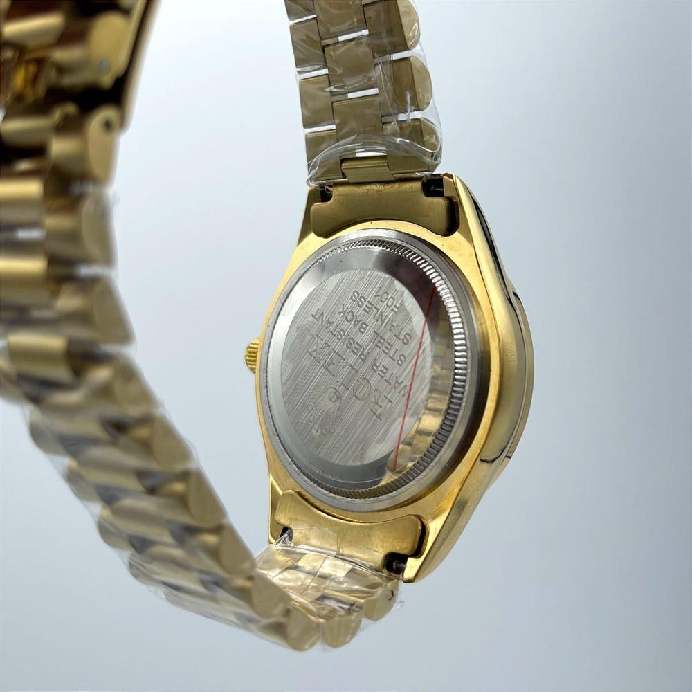 Men’s Stainless Steel Quartz Watch  Water Resistant Analog