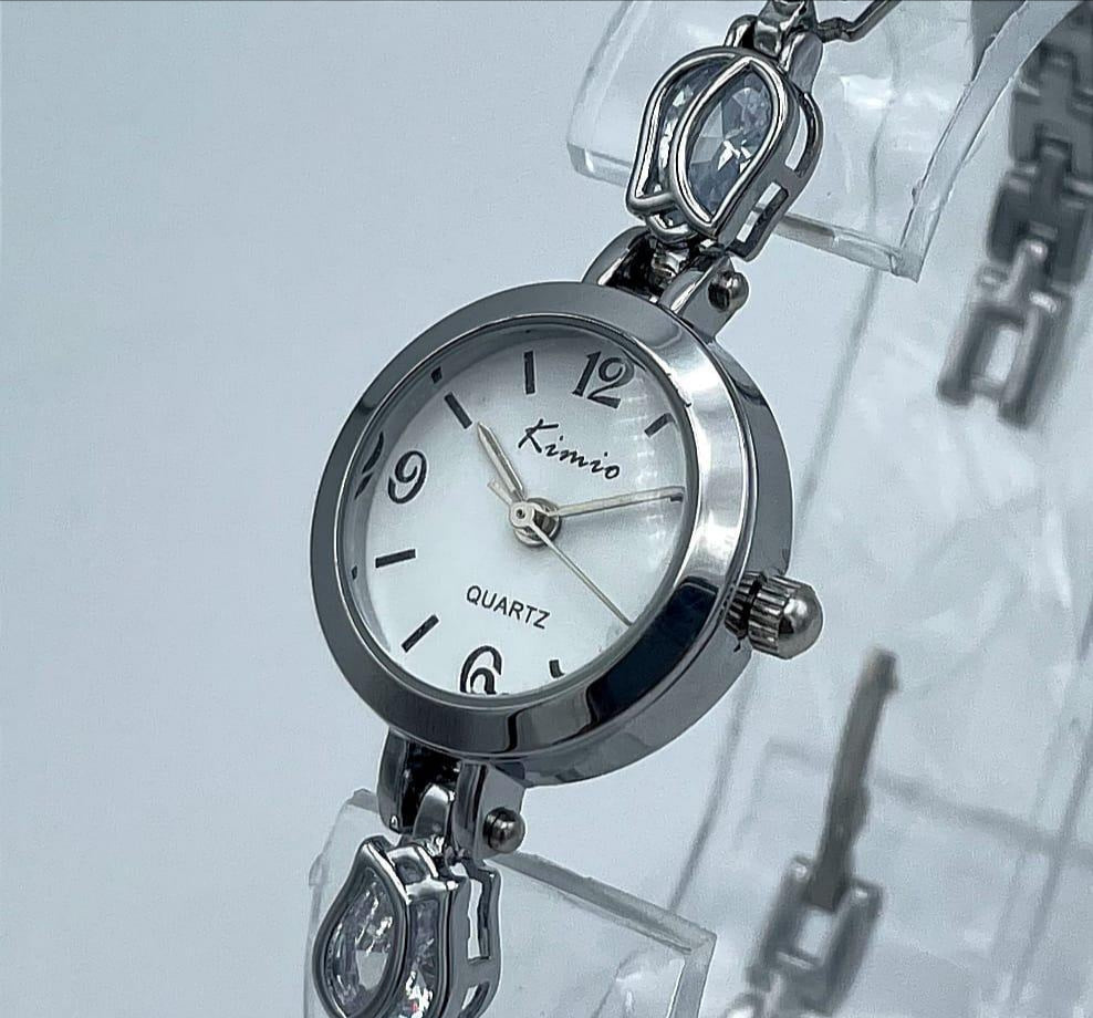 Stylish Women’s Stainless Steel Quartz Watch  Water Resistant