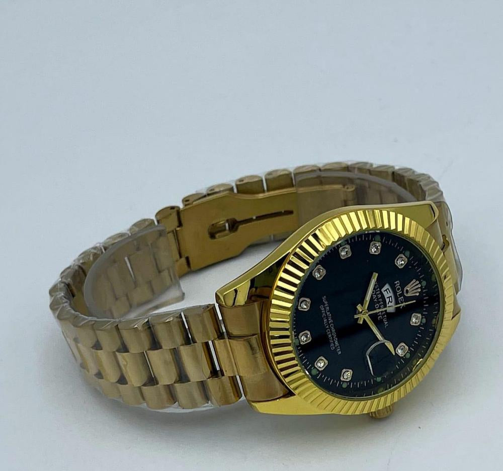 Men’s Stainless Steel Quartz Watch  Water Resistant Classic Analog