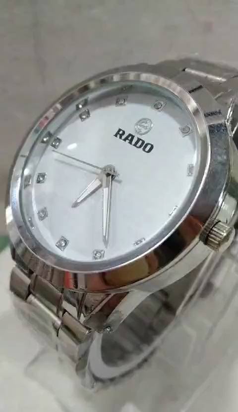 Rado Men’s Formal Wrist Watch with Stainless Steel Chain