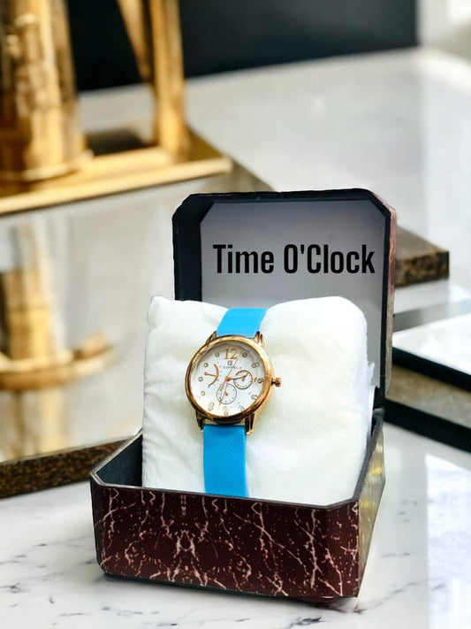 Elegant Women’s Leather Strap Analogue Watch